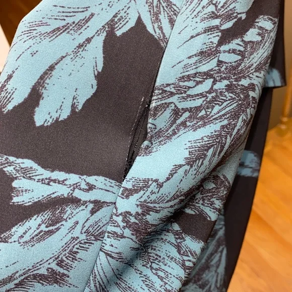 C/Meo Collective Enlighten Midi Dress Floral - Picture 4 of 4